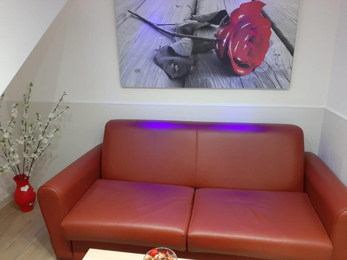 Bed & Breakfast Red House Napoli